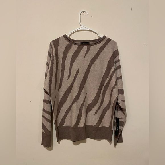 TNWT Tahari Zebra Sweater - Picture 1 of 6